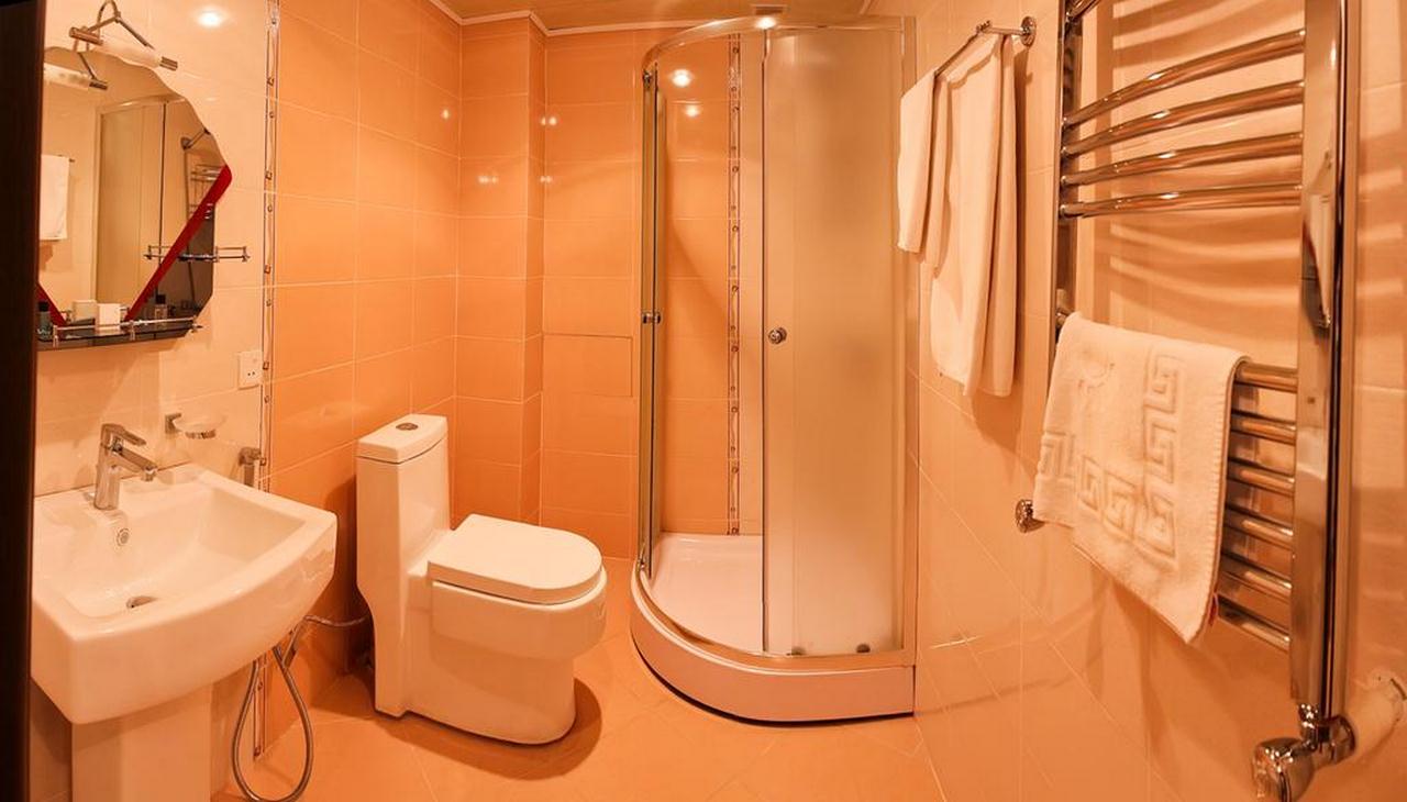 هتل ای ای اف باکو